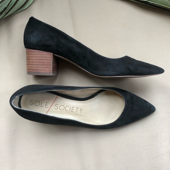 andorra block heel pump